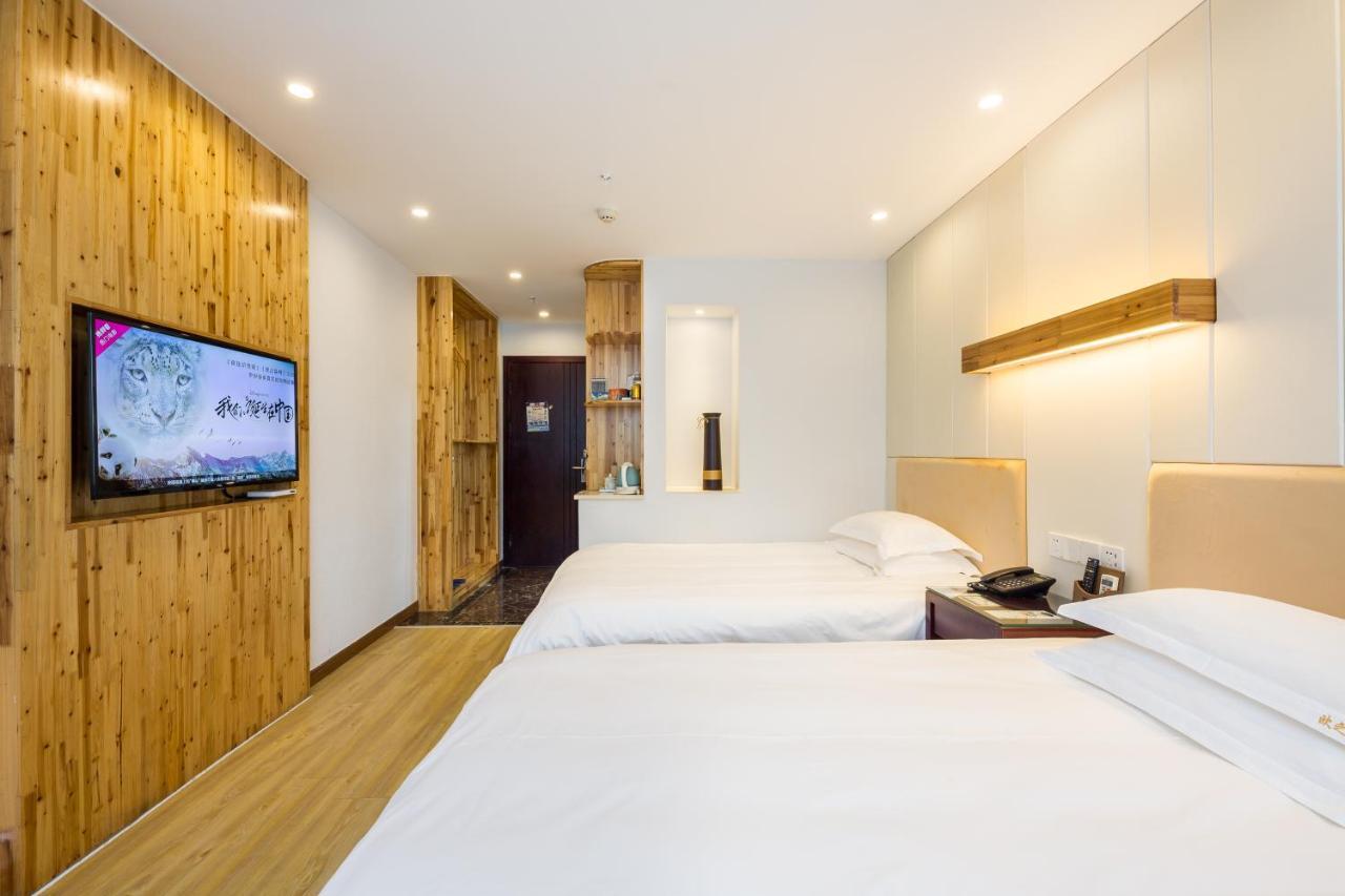 Omeiga Business Hotel I-wu Exteriér fotografie